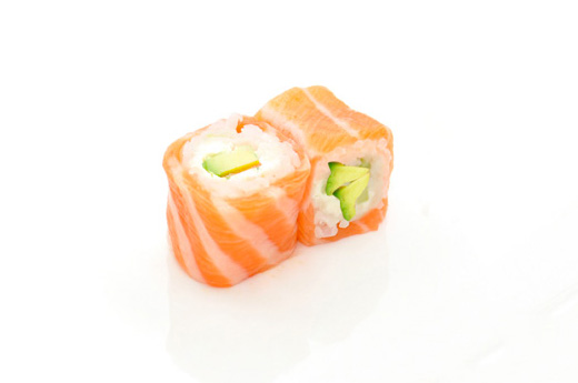 311A.Saumon roll cheese avocat